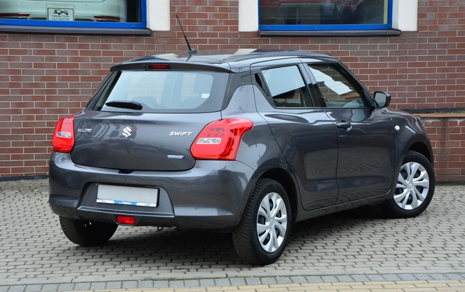 Suzuki Swift cena 59899 przebieg: 44000, rok produkcji 2021 z Włocławek małe 529